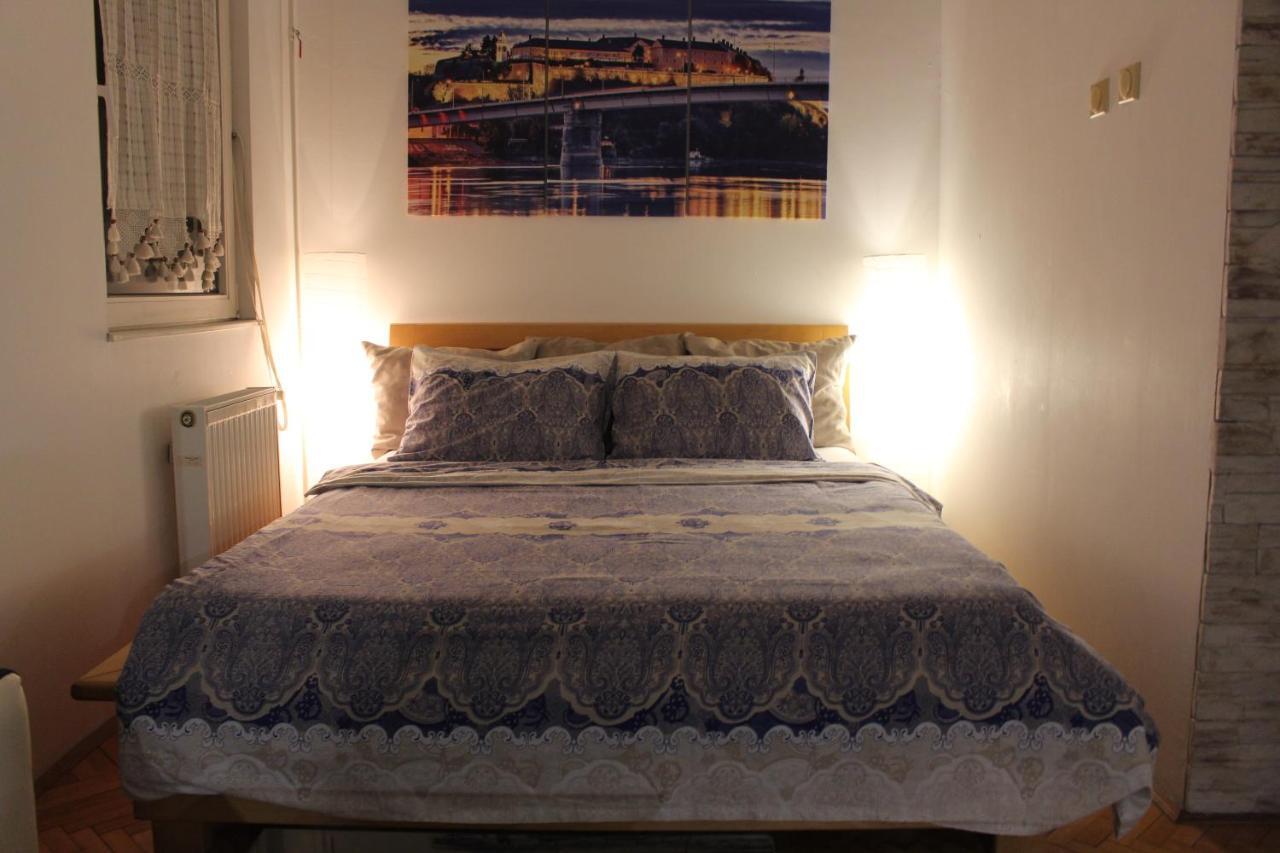 Two Kings Apartment โนวีซาด ภายนอก รูปภาพ